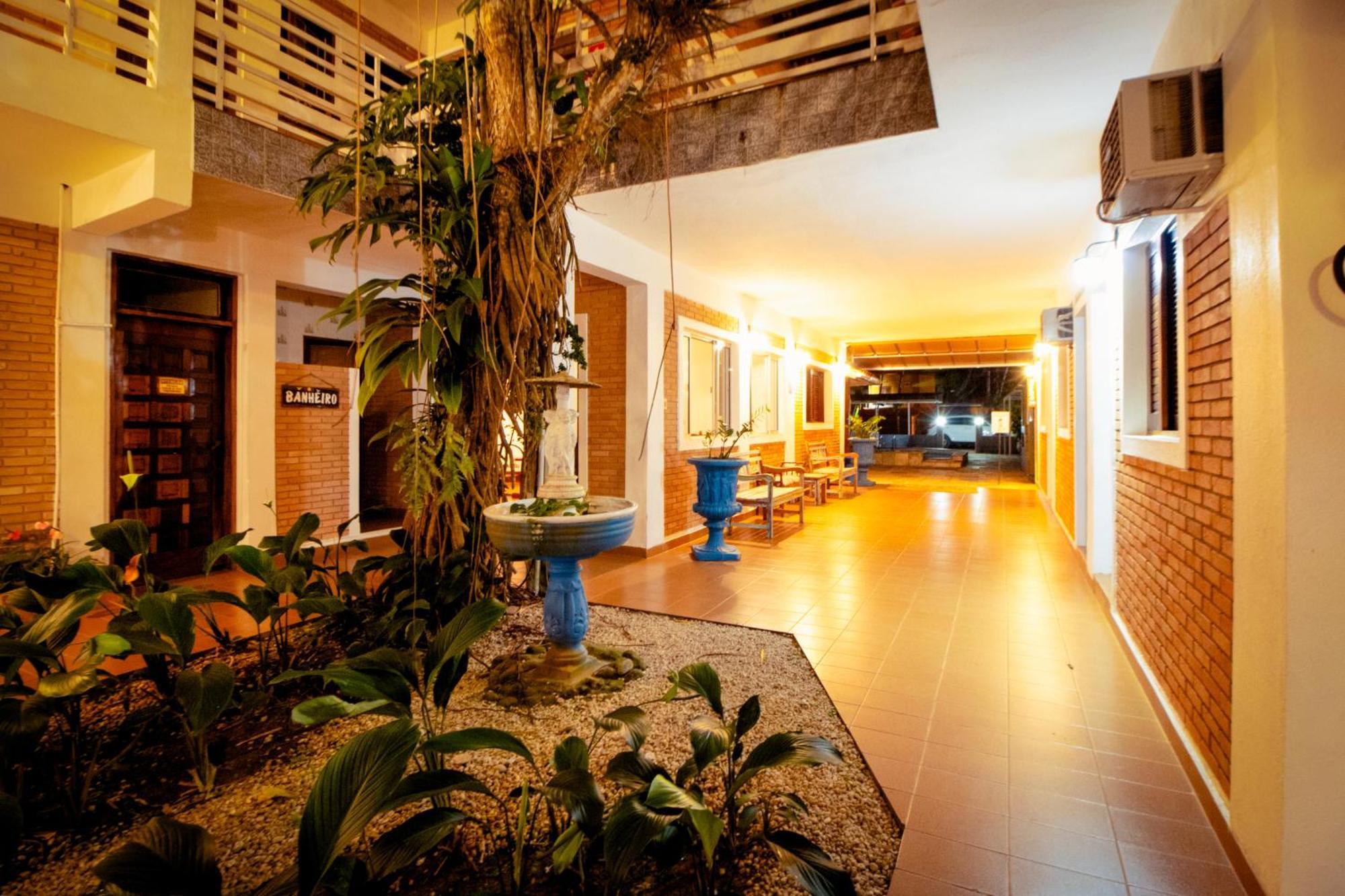 Velinn Pousada Ubatuba Tropical Екстер'єр фото